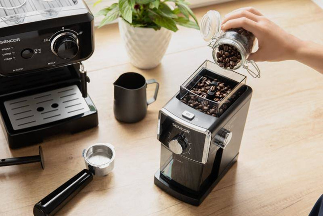 Elektryczny Młynek Żarnowy Sencor SCG 5050BK