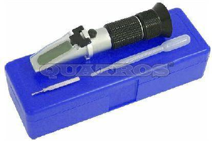 Quatros Refraktometr  QS34033