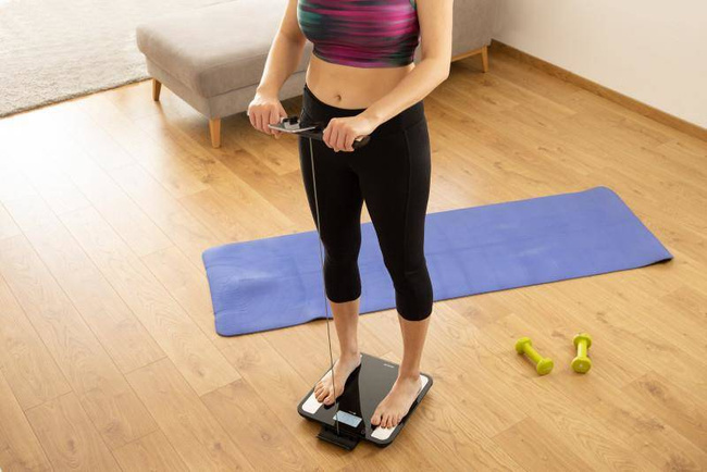 Waga łazienkowa fitness Sencor SBS 8800BK