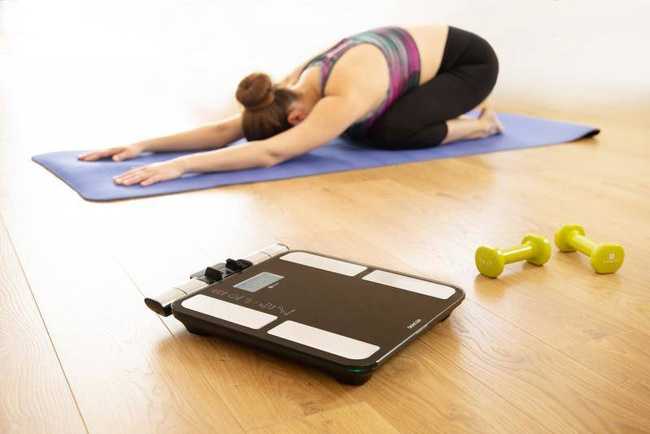 Waga łazienkowa fitness Sencor SBS 8800BK