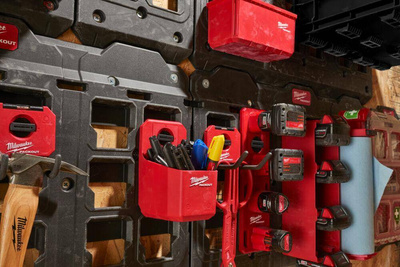 MILWAUKEE PACKOUT UCHWYT KUBEŁKOWY