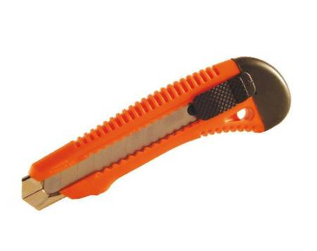 NOŻYK DO TAPET 18mm  WZMACNIANY