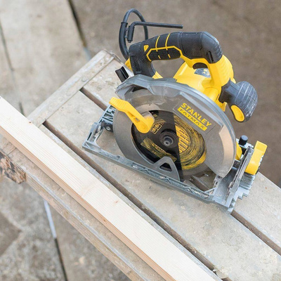 Pilarka tarczowa 1650W 190 mm Stanley FatMax FME301K-QS