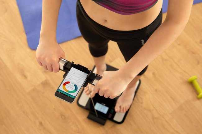 Waga łazienkowa fitness Sencor SBS 8800BK